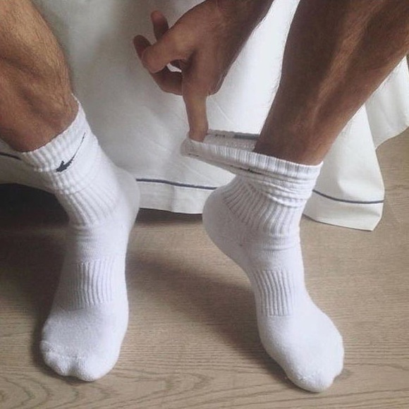 Nike - Picture 6 of 9